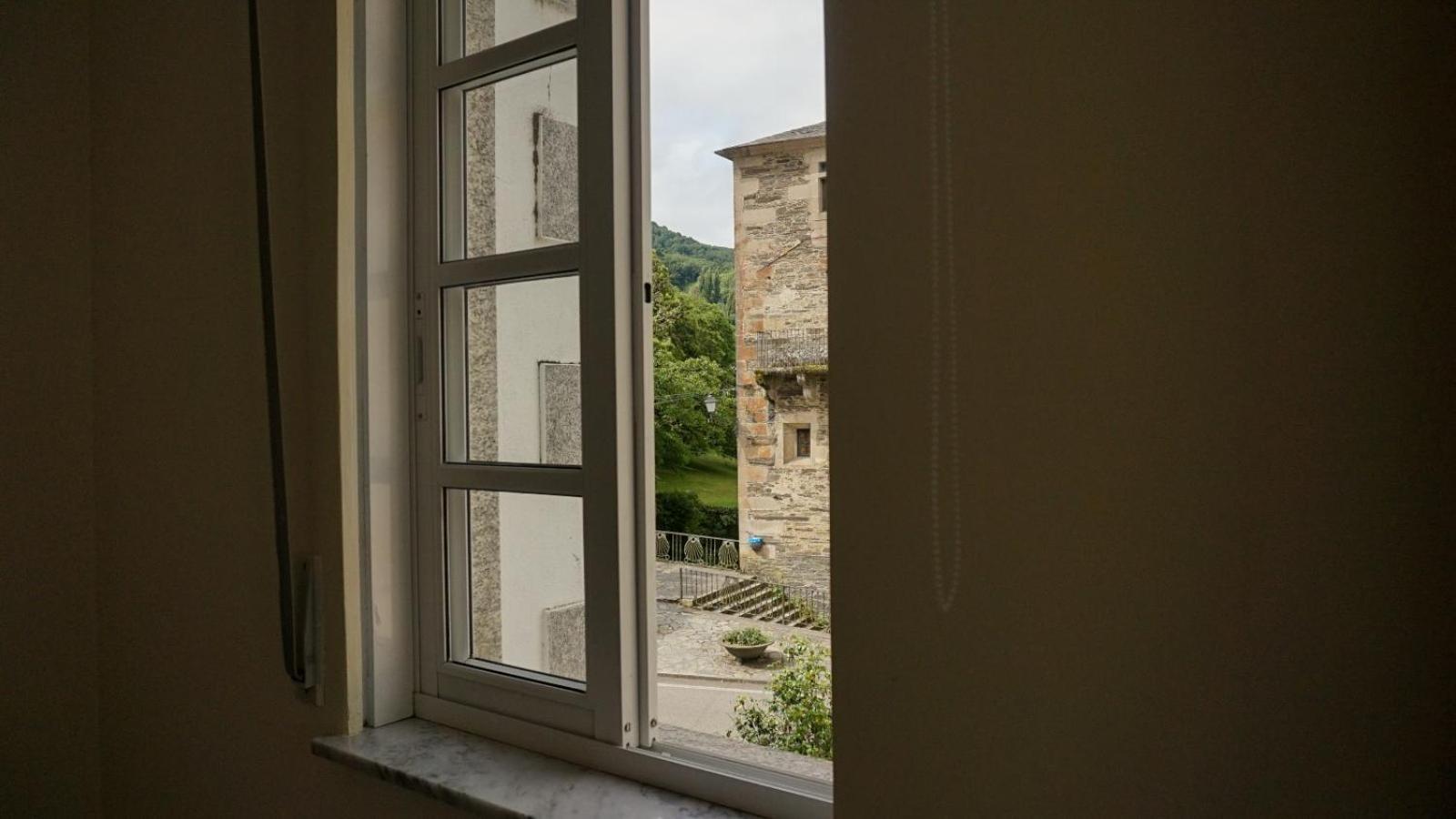 Pension Castro Parrillada Samos Εξωτερικό φωτογραφία
